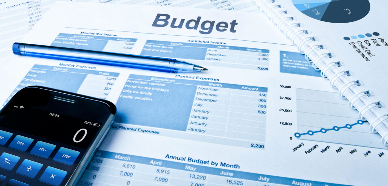 Budget Budget planing with calculator and pie charts.
